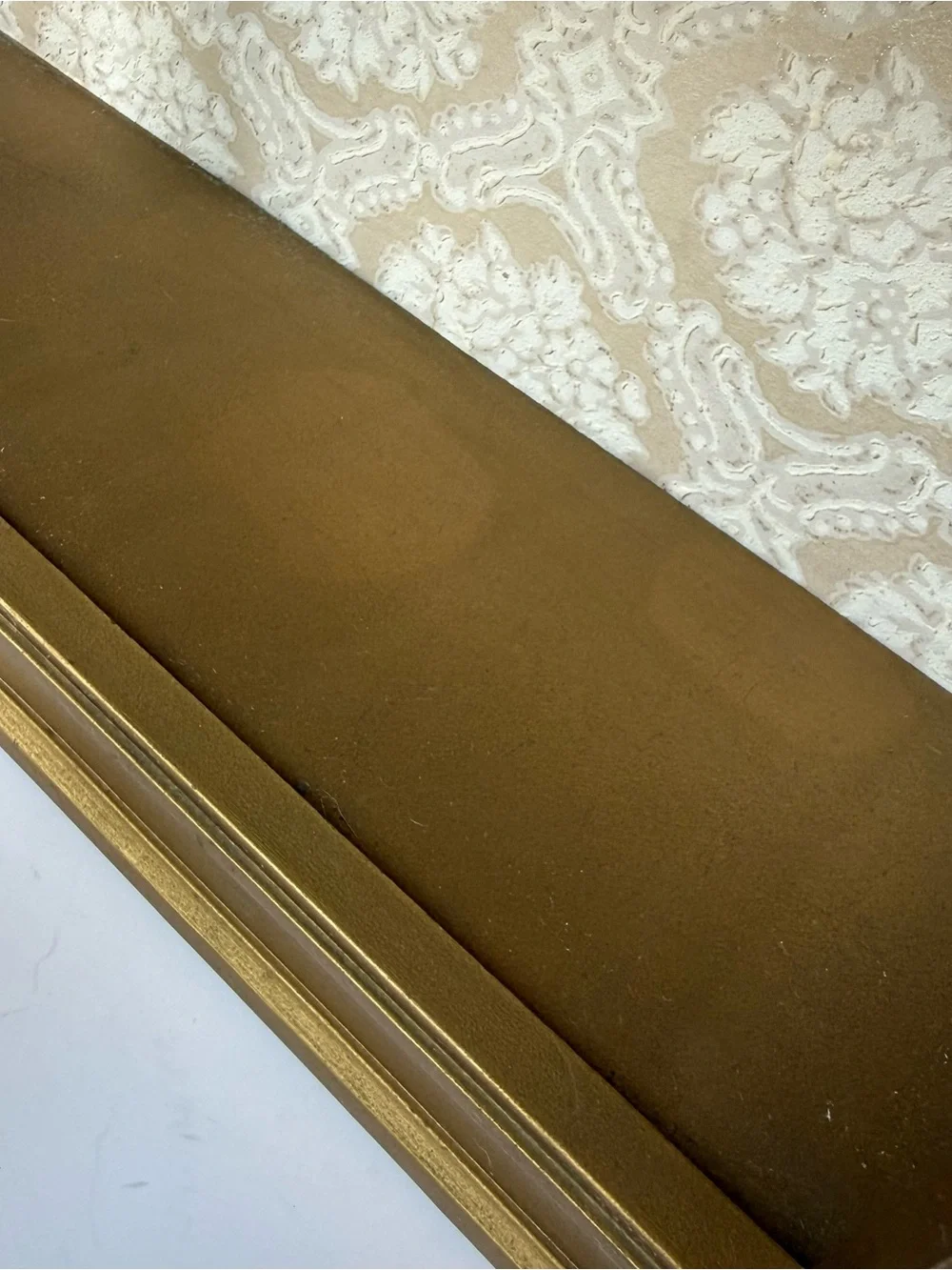 Vintage Syroco Hollywood Regency Ornate Gold Curio Wall Display Shelf